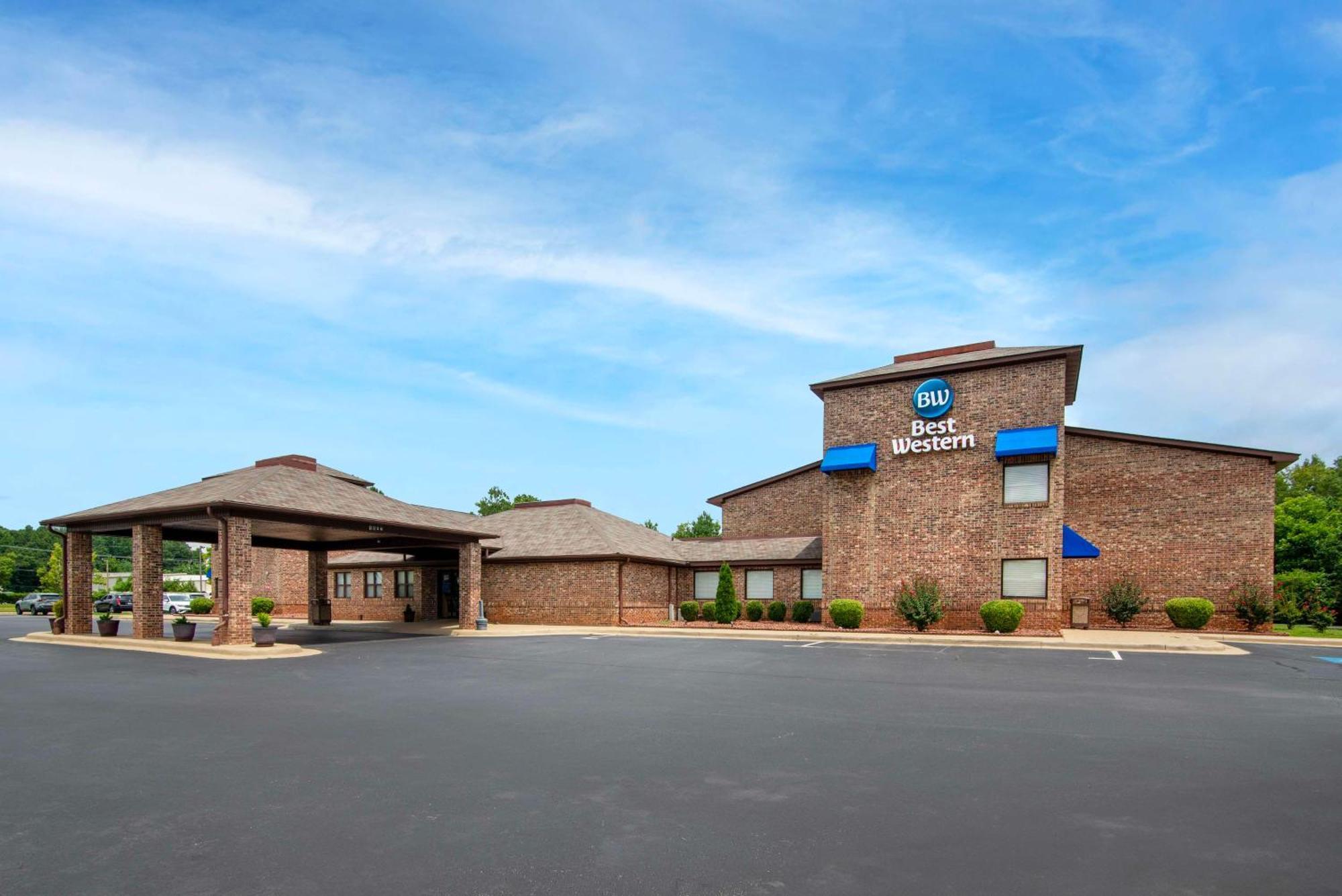 Best Western Auburn/Opelika Inn Buitenkant foto